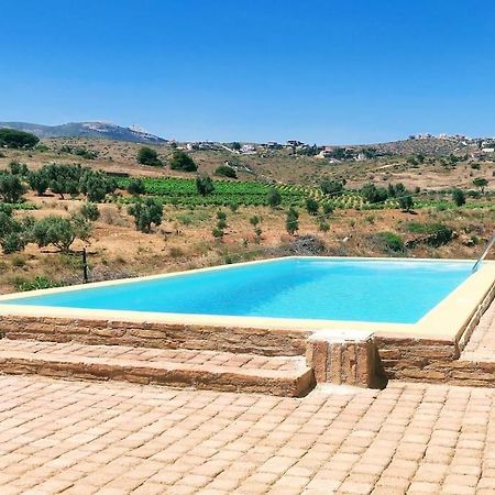Summer House With A Pool Near Sea, Port & Airport Rafína Exterior foto