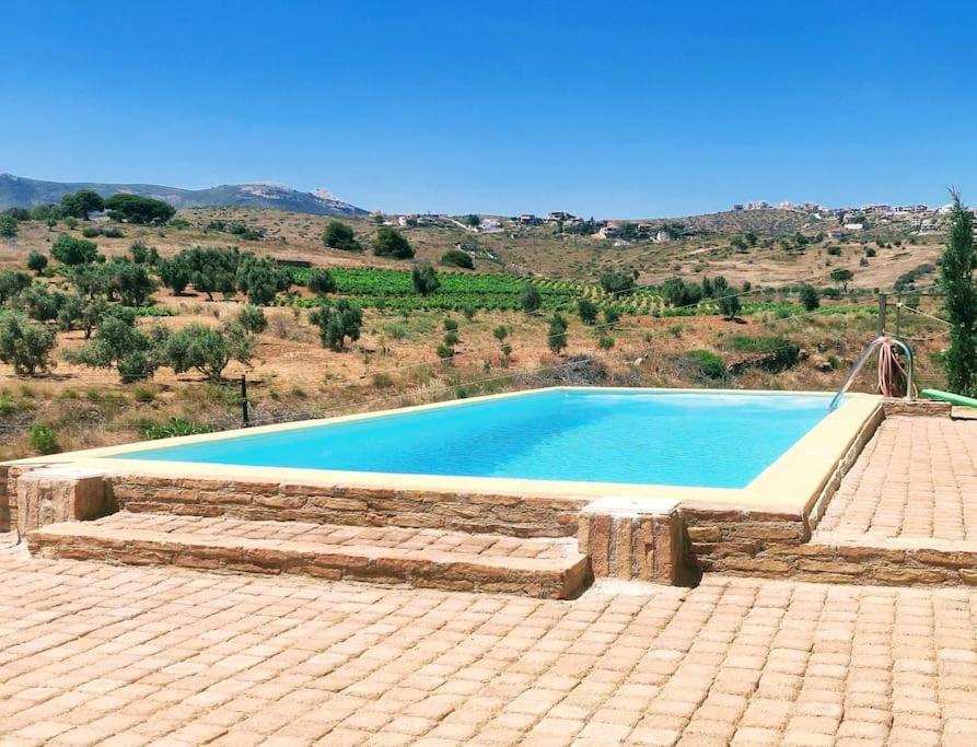 Summer House With A Pool Near Sea, Port & Airport Rafína Exterior foto