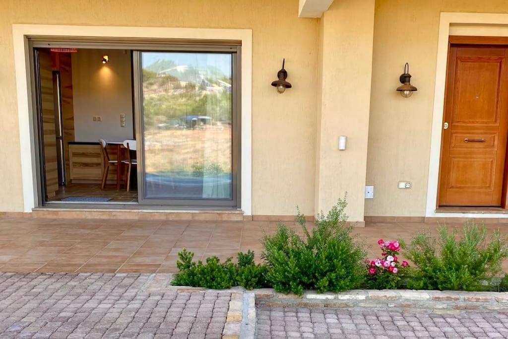 Summer House With A Pool Near Sea, Port & Airport Rafína Exterior foto